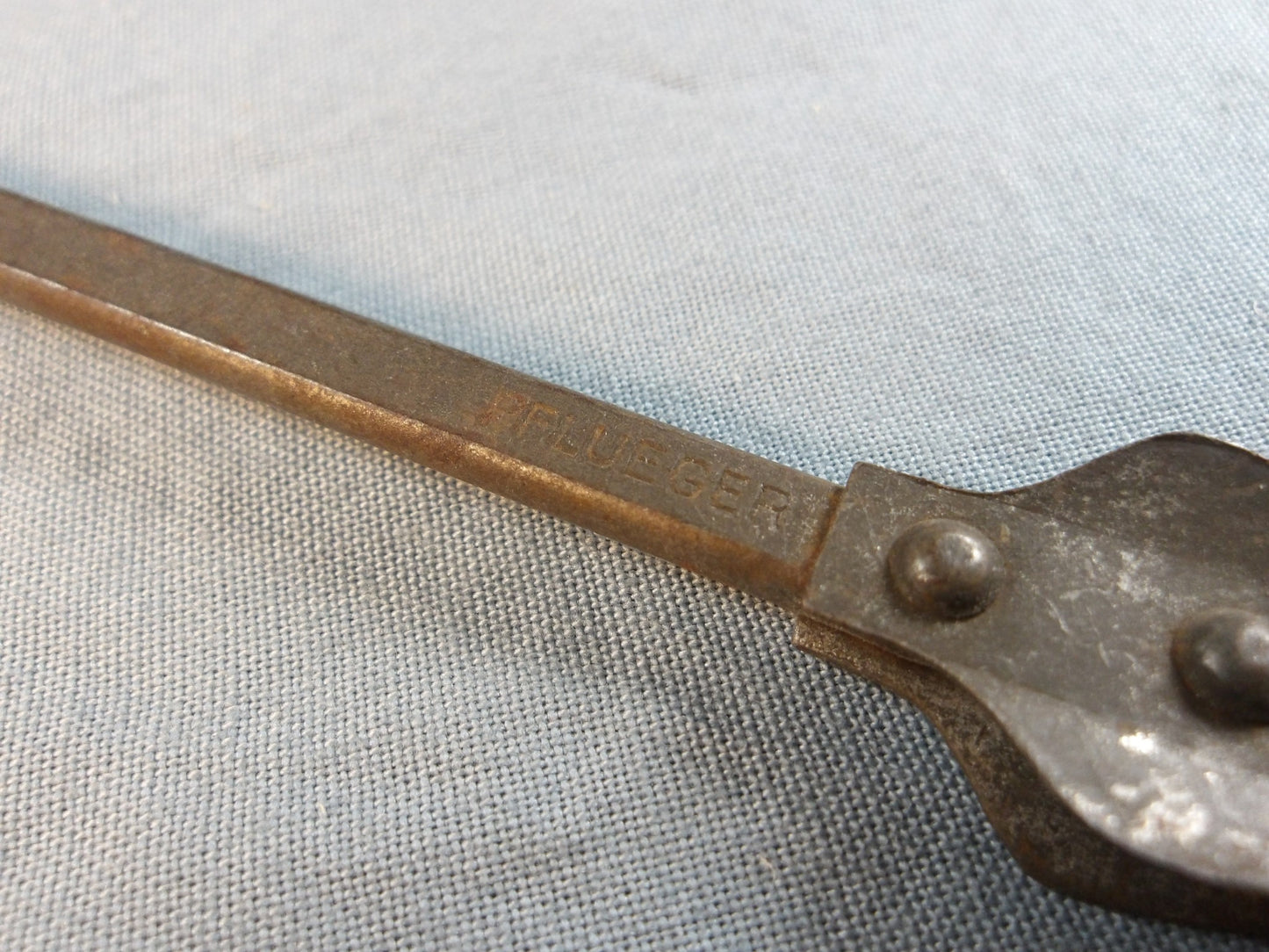 Pflueger Hook Remover