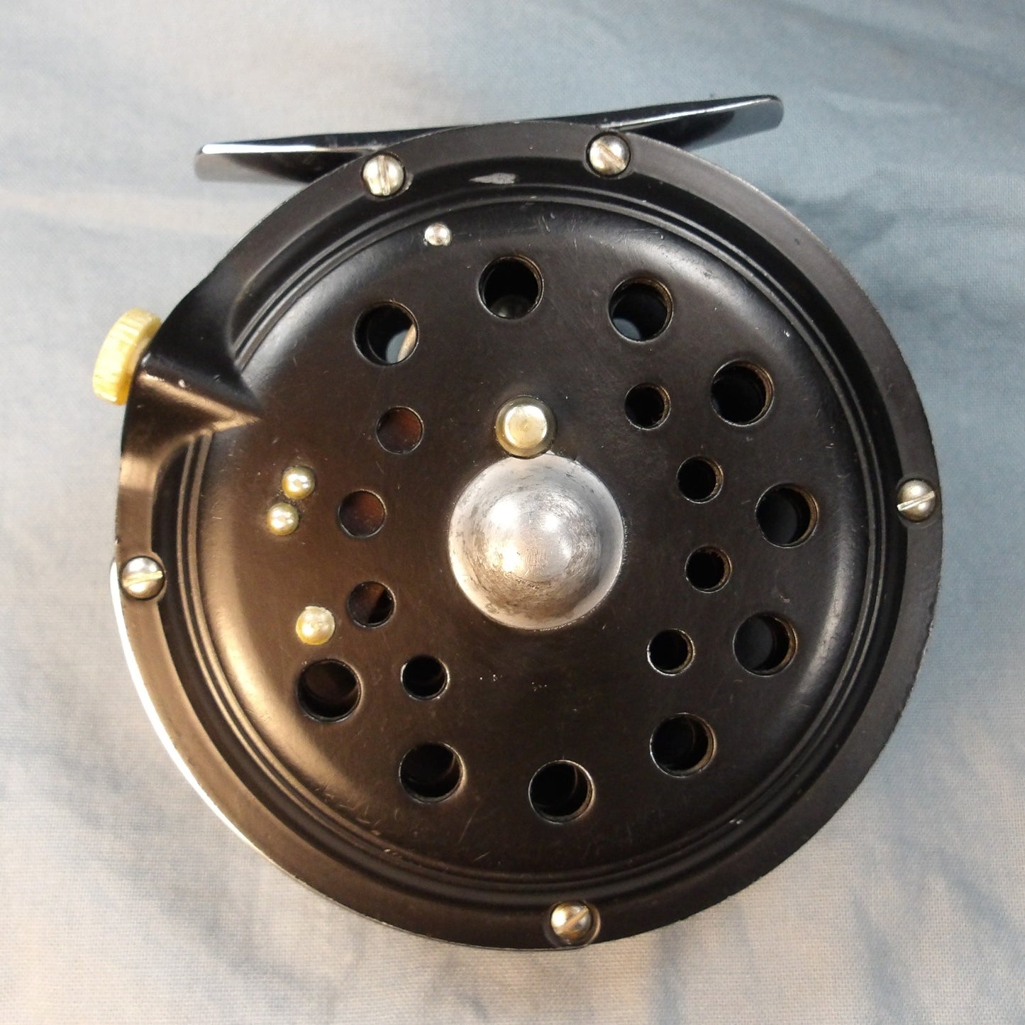 Pflueger Medalist 1494