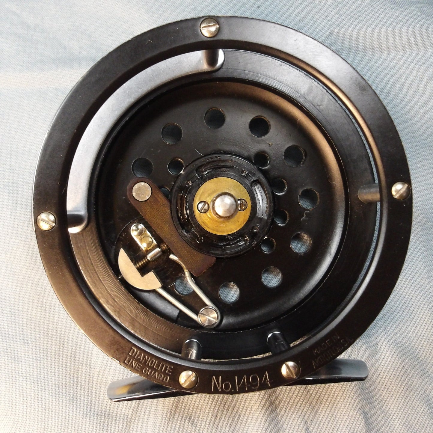 Pflueger Medalist 1494