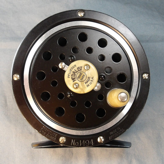 Pflueger Medalist 1494