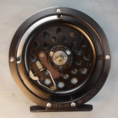 Pflueger Medalist 1495 AK NIB