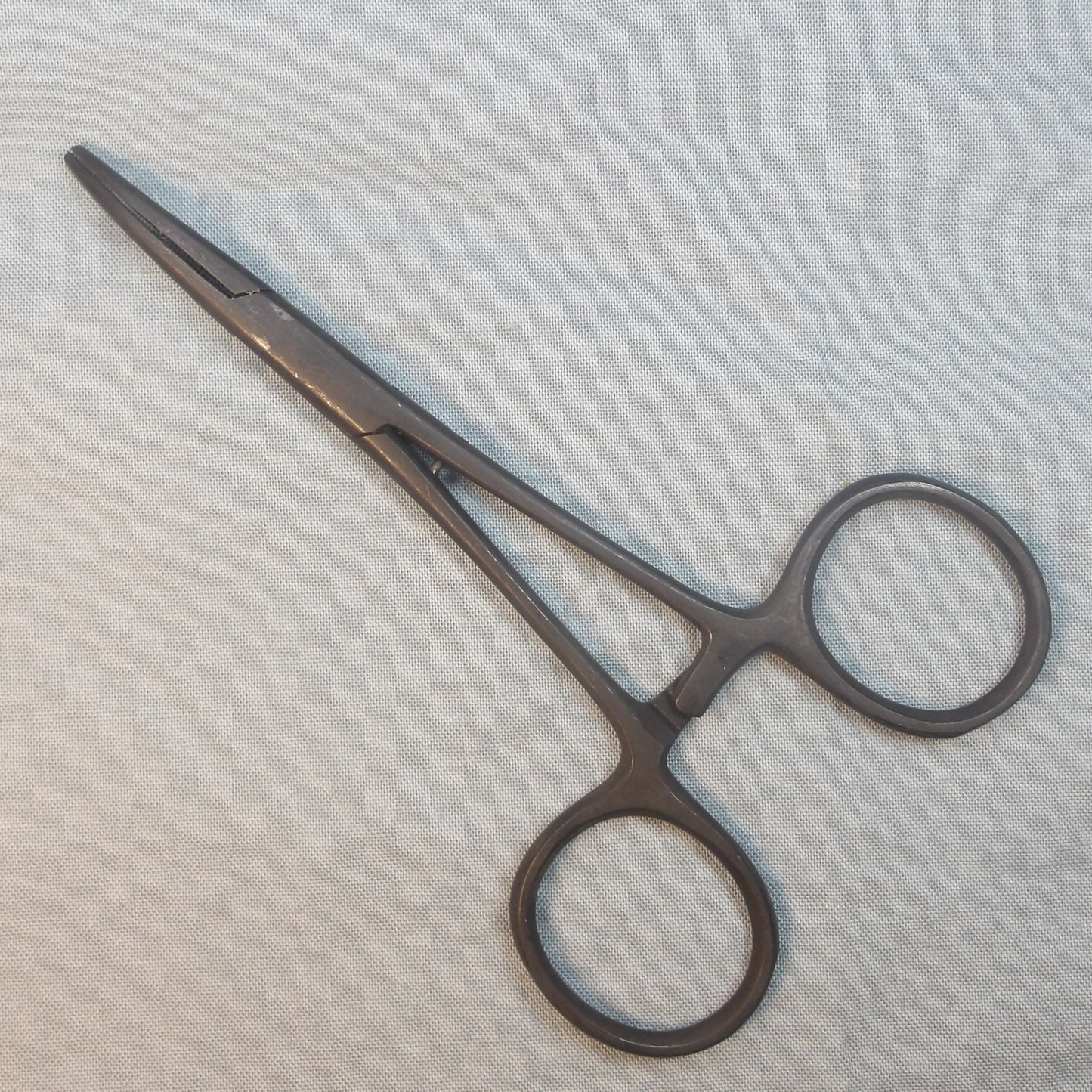 Anglers Image 5" Curved Serrated Forcep